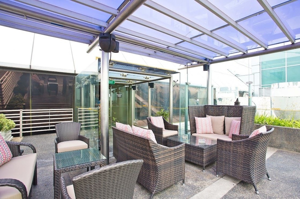 Ambassador Transit Lounge Singapore T2 21/27