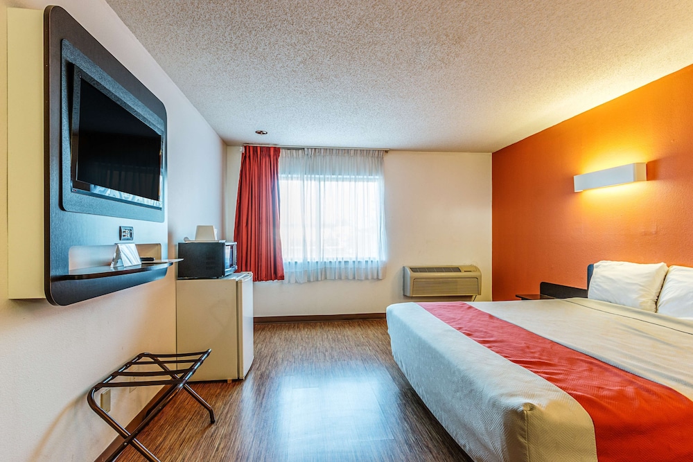 Motel6 Wisconsin Rapids Wi 10/54