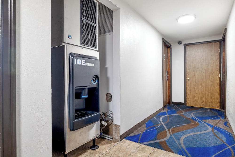Kennewick Suites 32/58