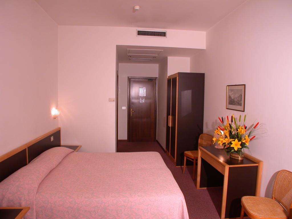 Albergo Belvedere 17/50