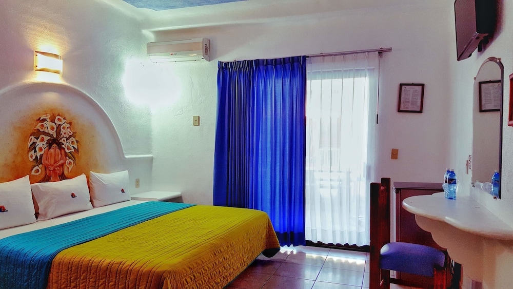 The Alondra Hotel 35/58