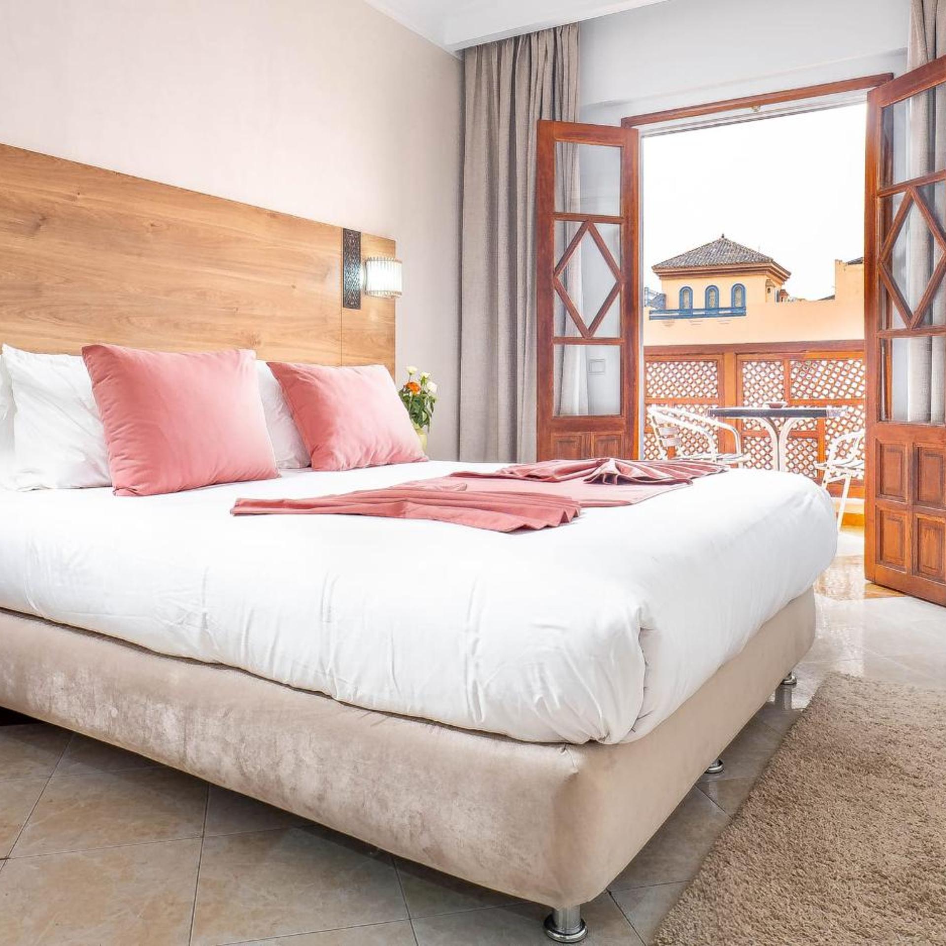 SUPERIOR, DOUBLE BED
