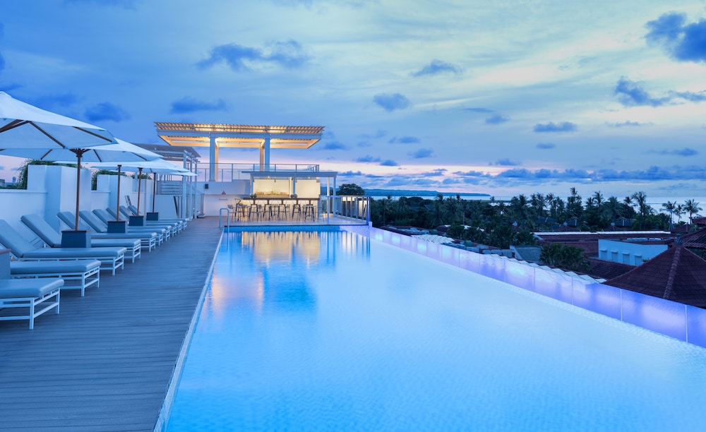 HOLIDAY INN EXPRESS BARUNA BALI 3/73