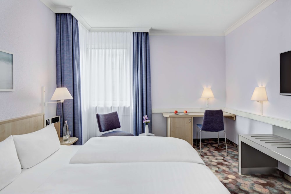 INTERCITYHOTEL ROSTOCK 7/30