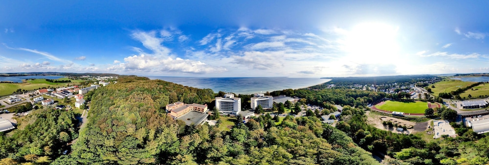 Cliff Hotel Rugen Resort Spa 62/72