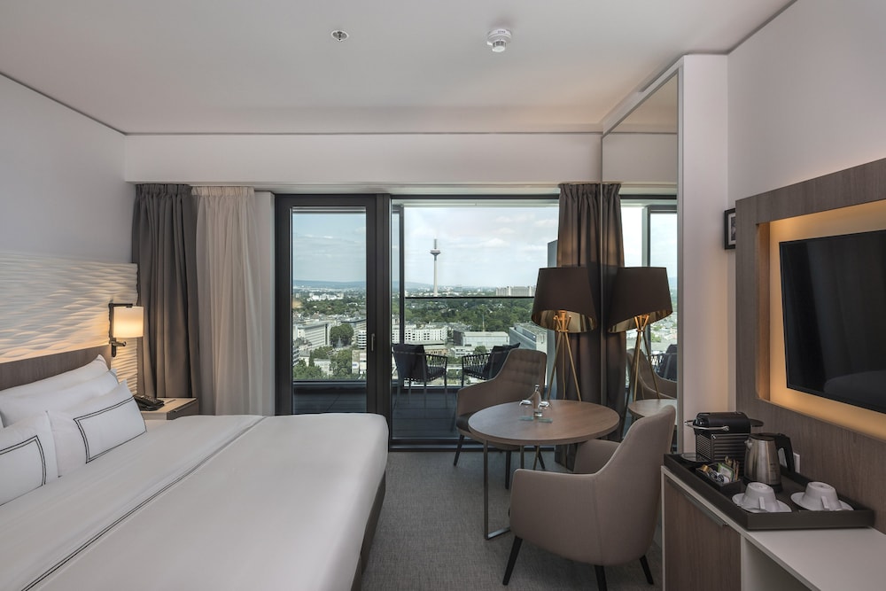 MELIA FRANKFURT CITY 8/65