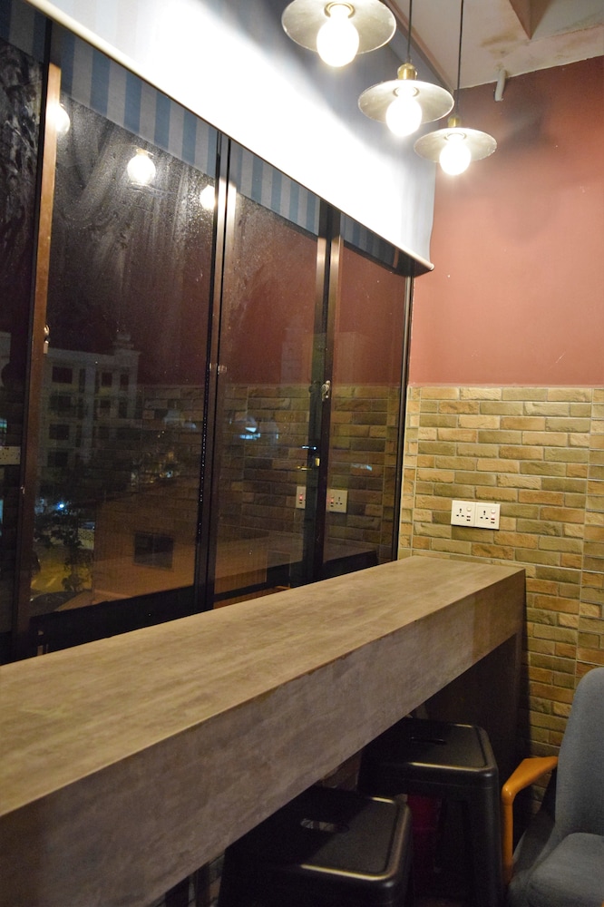 DJ Citi Inn Premier 50/62
