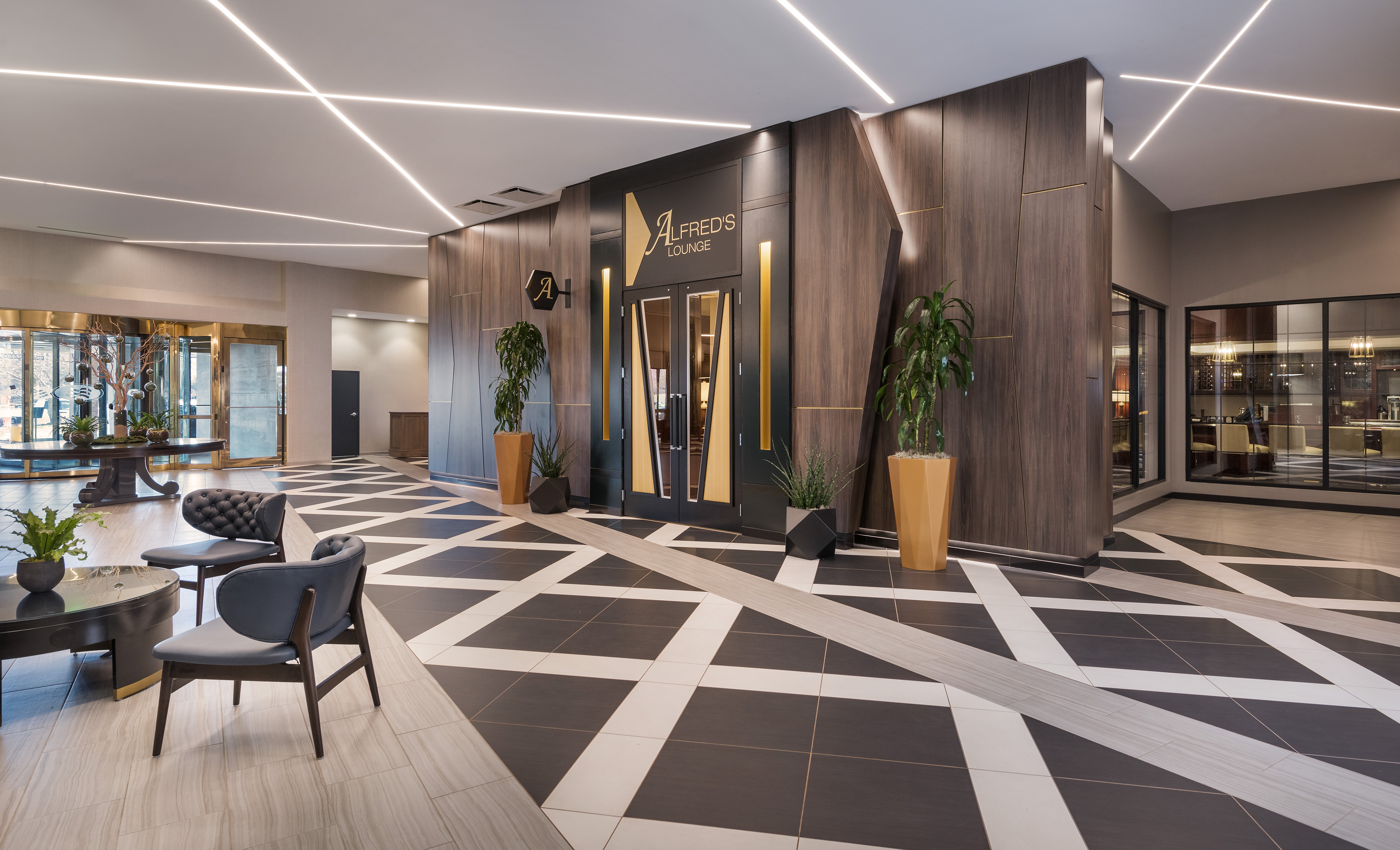 Crowne Plaza Hotel Providence Warwick 75/78