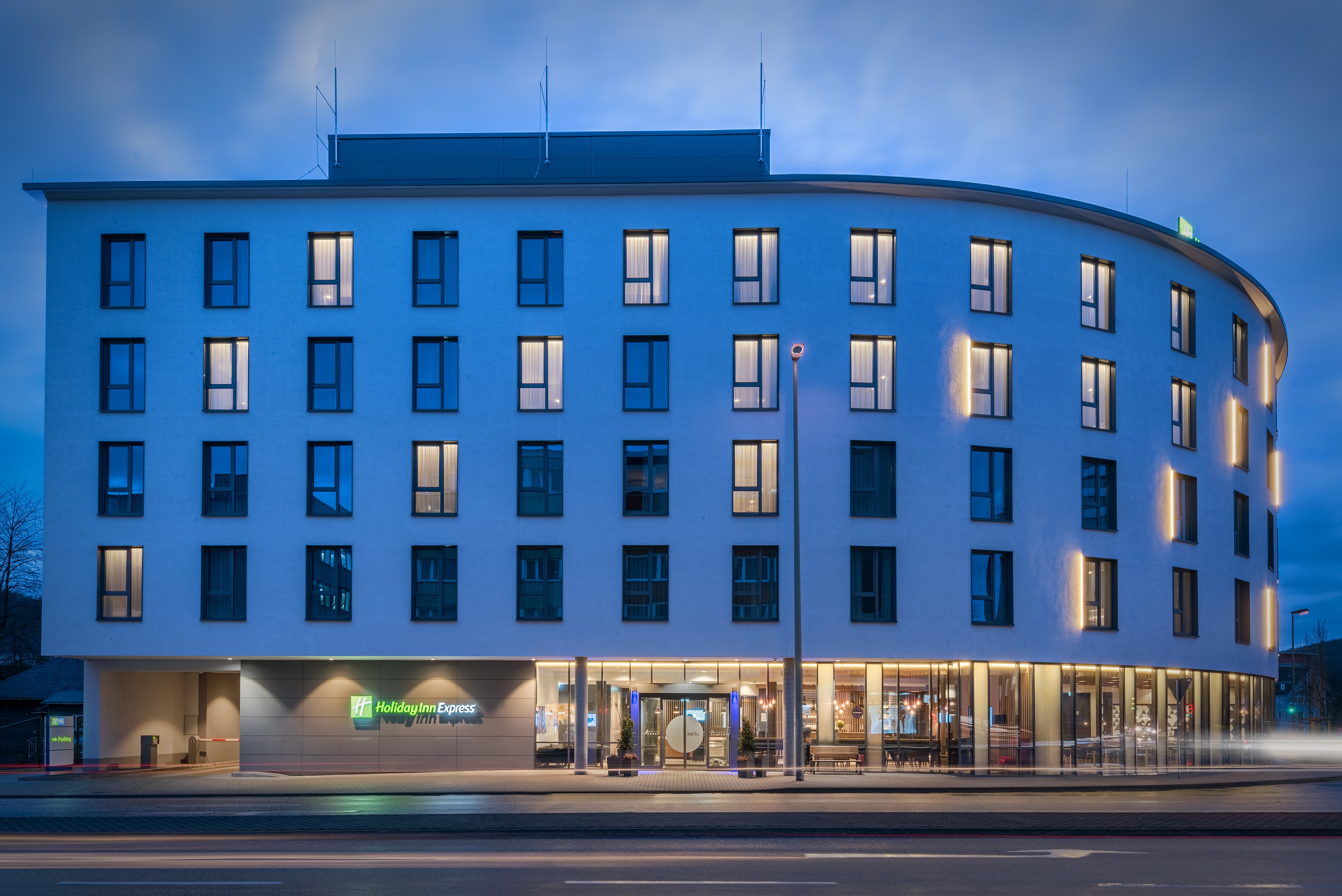 HOLIDAY INN EXPRESS SIEGEN 2/79