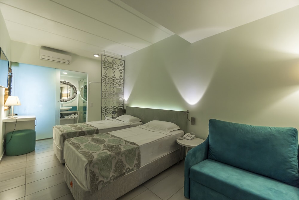 Babana Hotel 34/83