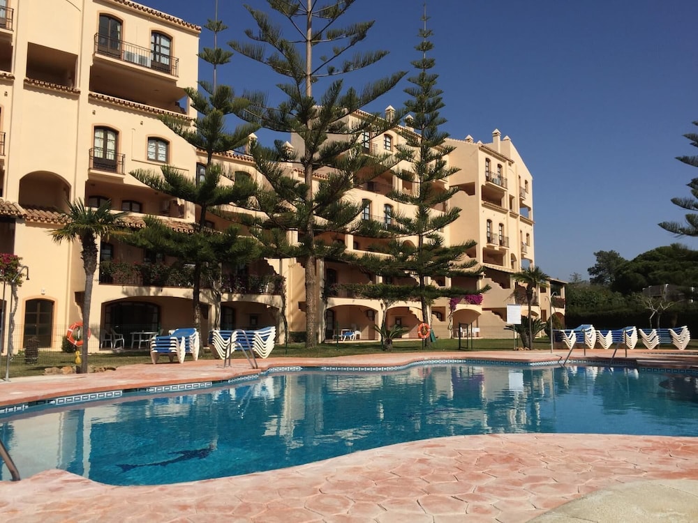 Apartamentos Playa de Toro 42/50