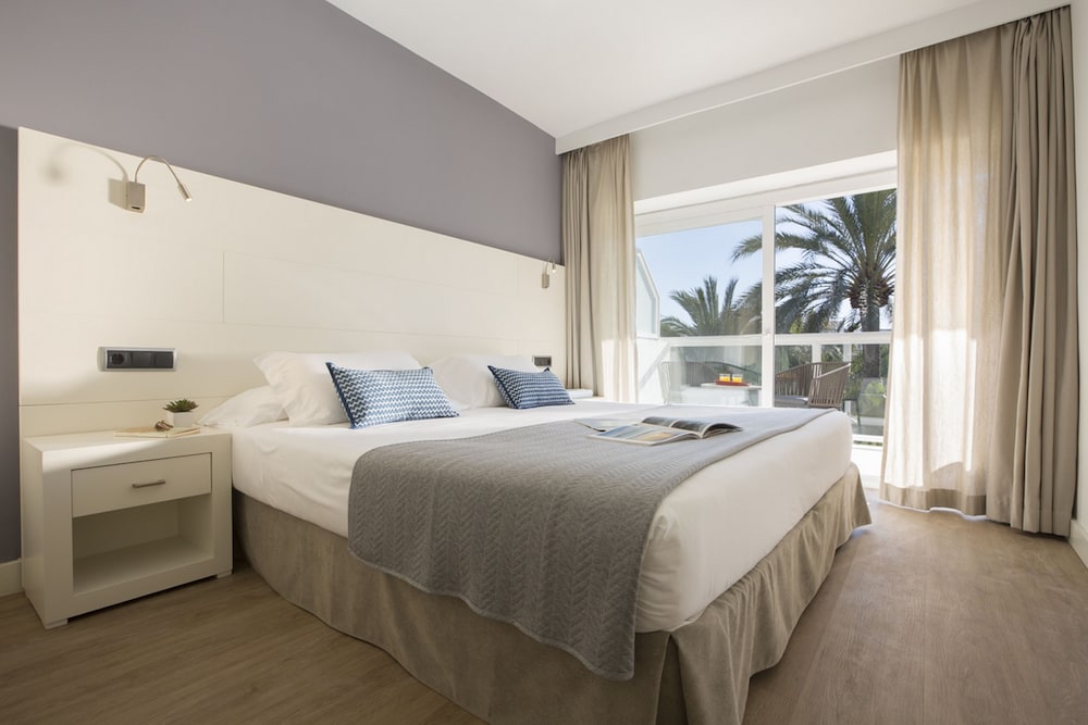 Las Gaviotas Suites Hotel 8/59