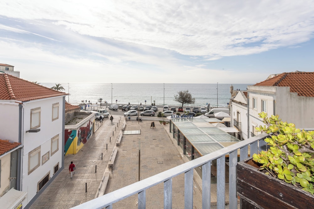 Casa da Praca 9/50