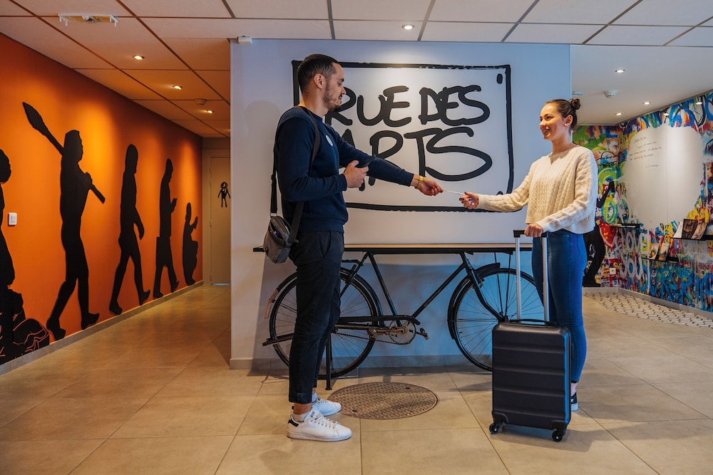 IBIS STYLES LILLE MARCQ EN BAROEUL 7/61