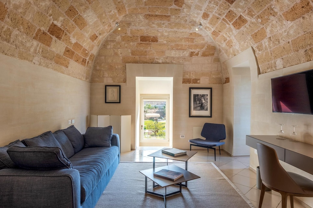 La Fiermontina Luxury Home Hotel 58/77