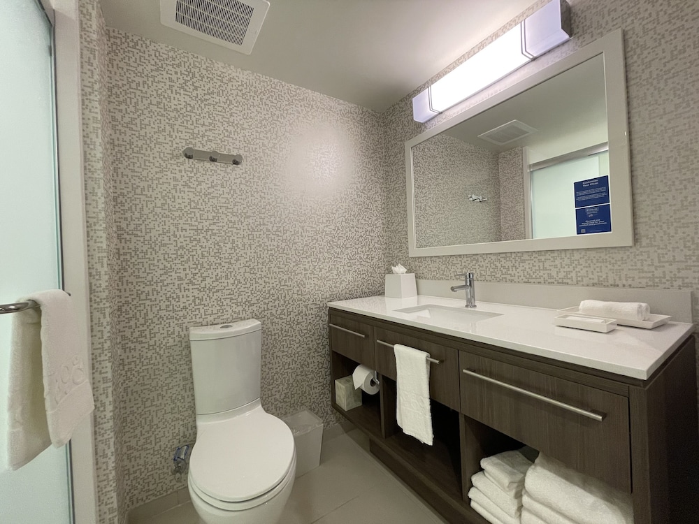 Home2 Suites By Hilton Phoenix Airport North 14/47