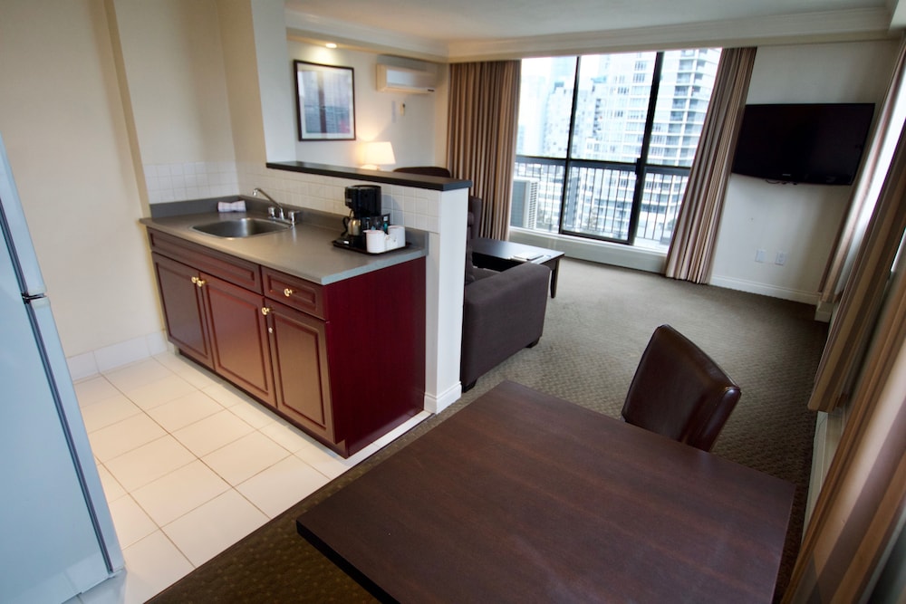 Century Plaza Hotel & Spa 40/74
