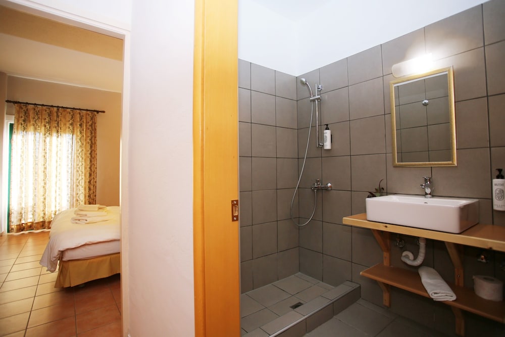 Lecadin Hotel 47/50