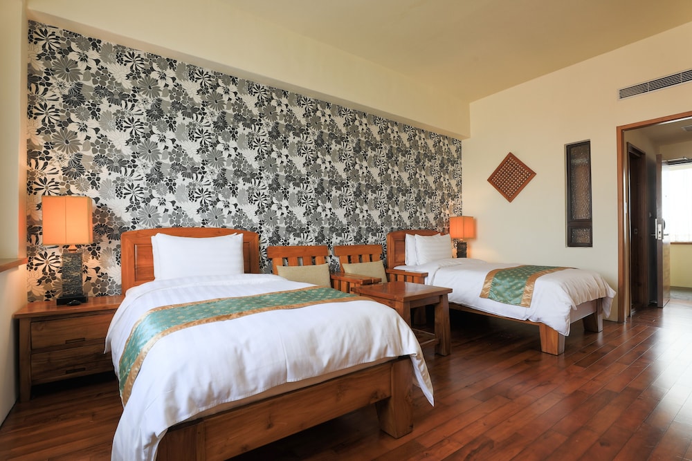 Yentai Hotel 17/41