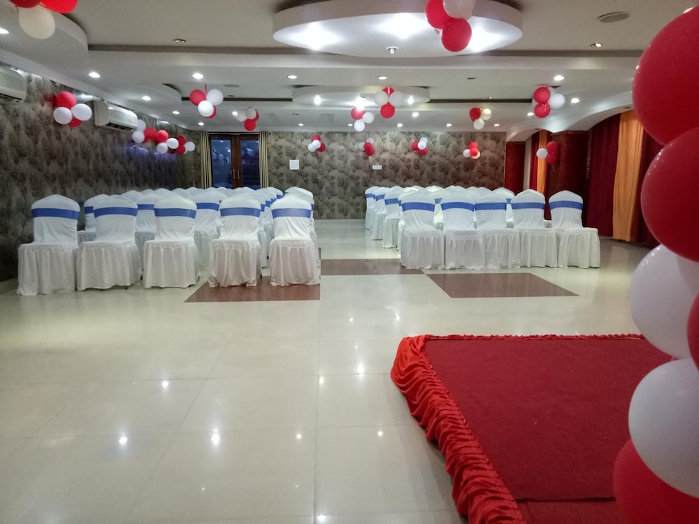 Hotel Taj Darbar 26/45