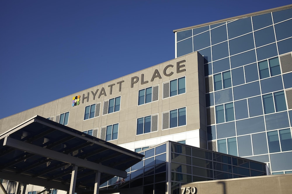 Hyatt Place Shenzhen Dongmen 6/79