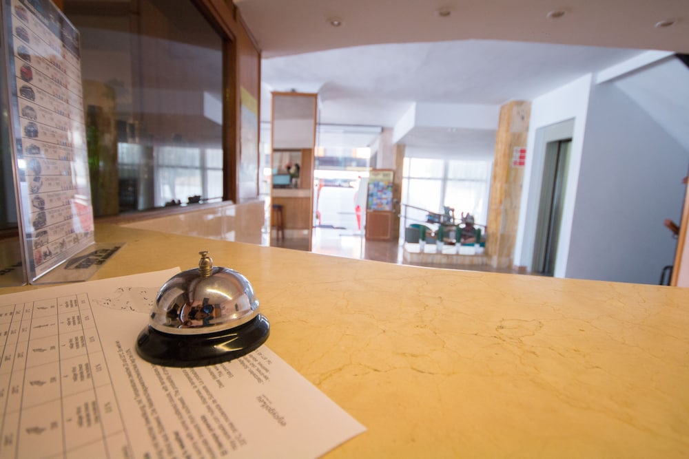 Hotel Amic Miraflores 10/50