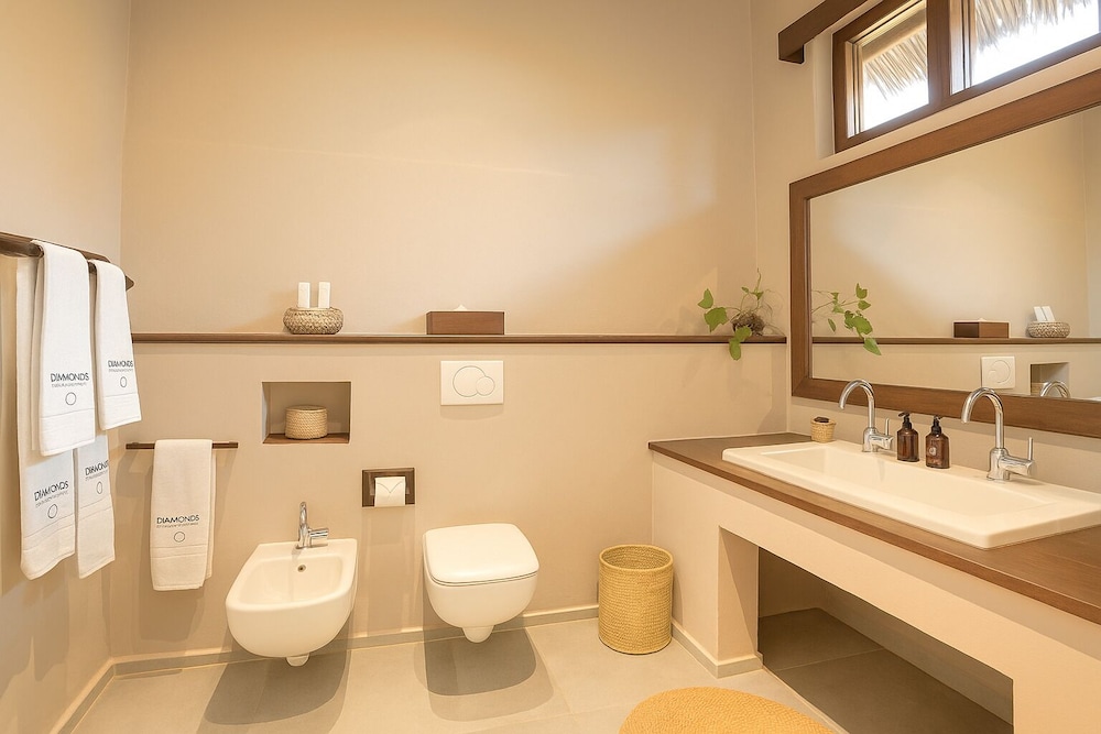 Suite, Beach Front, with Pool