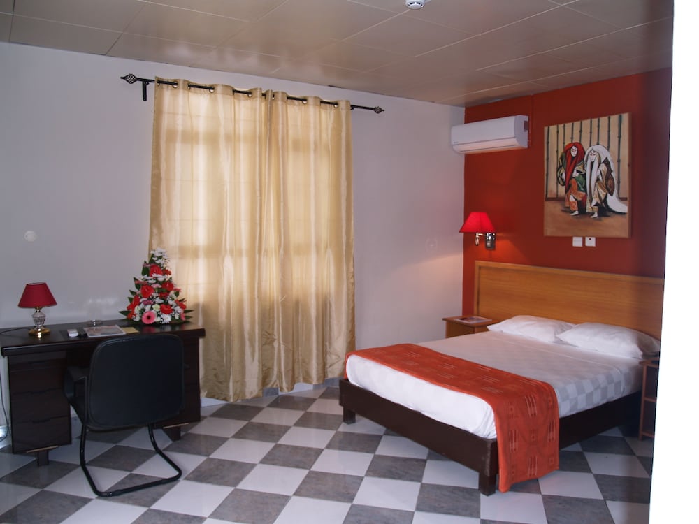 Champ De Mars Hotel 18/39