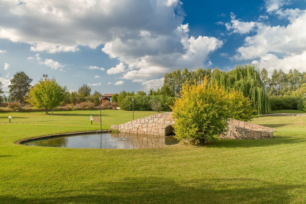 Janas Country Resort 10/16
