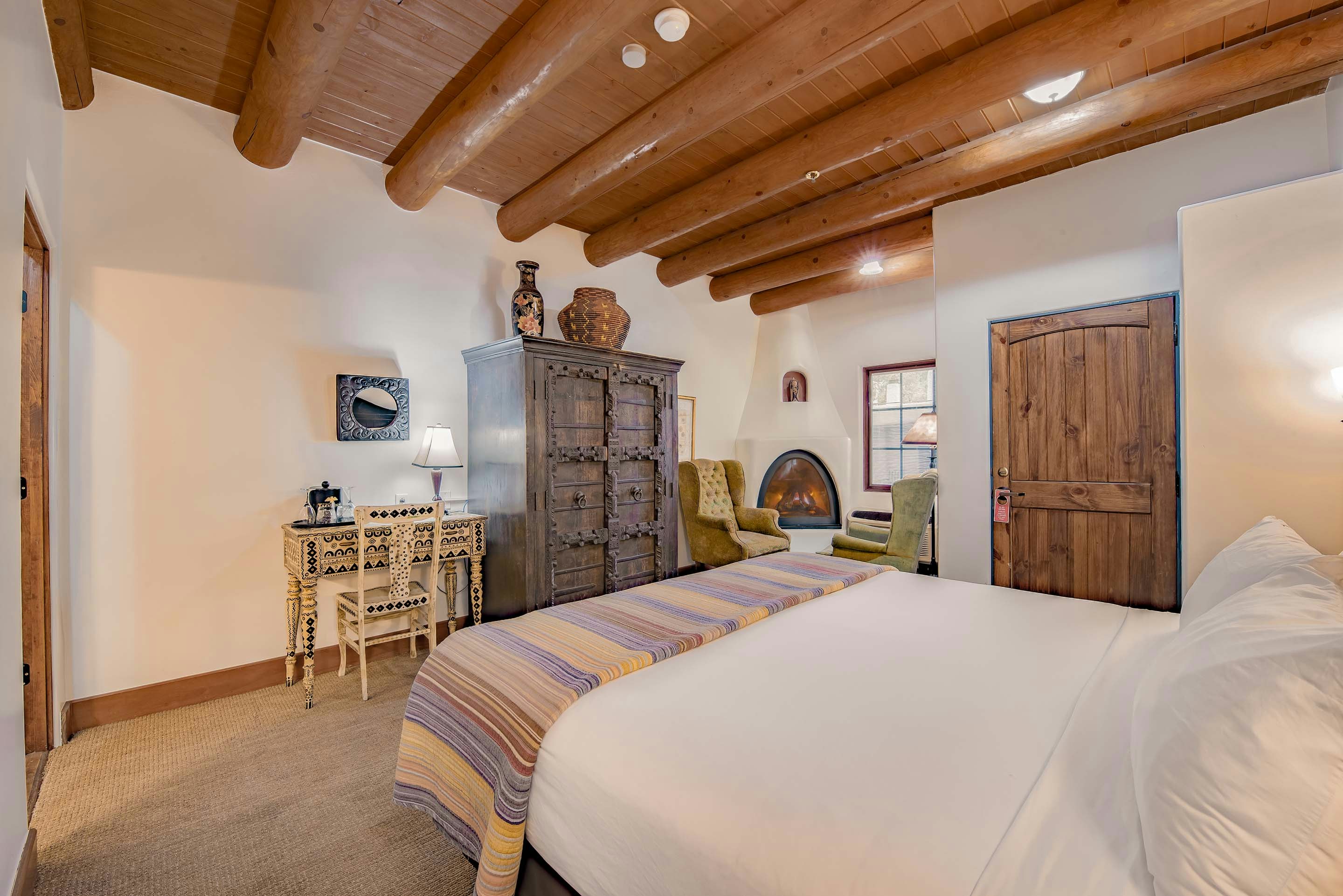 The Historic Taos Inn 31/80