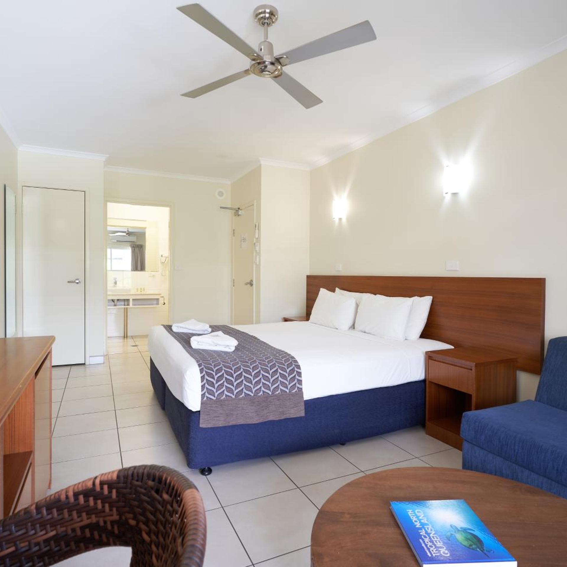 2 BEDROOMS, DELUXE, APARTMENT