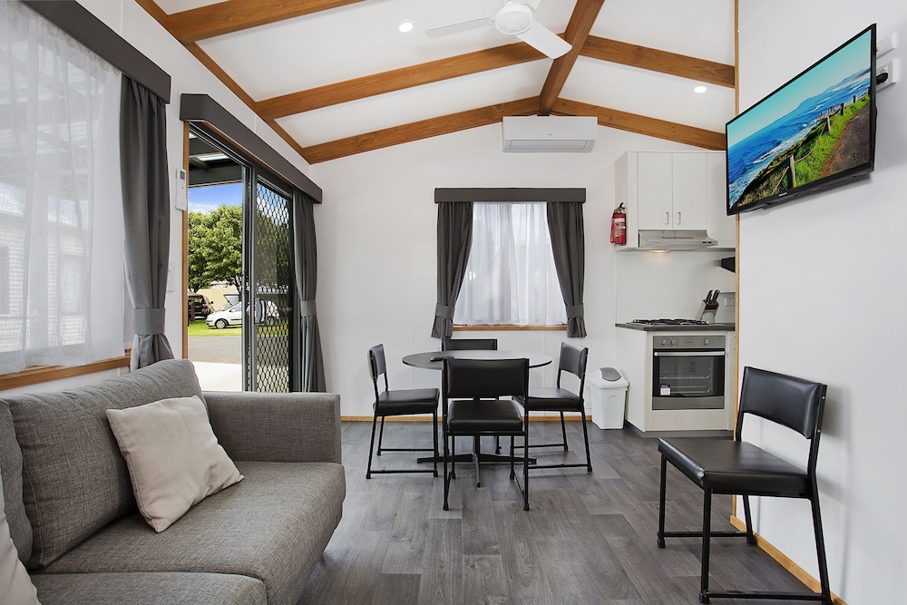 Warrnambool Claremont Holiday Village 18/42