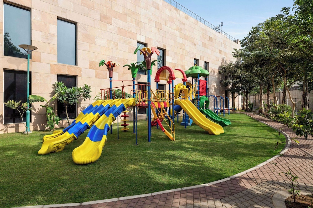 Ramada by Wyndham Ahmedabad Narendra Modi Stadium Motera 22/49