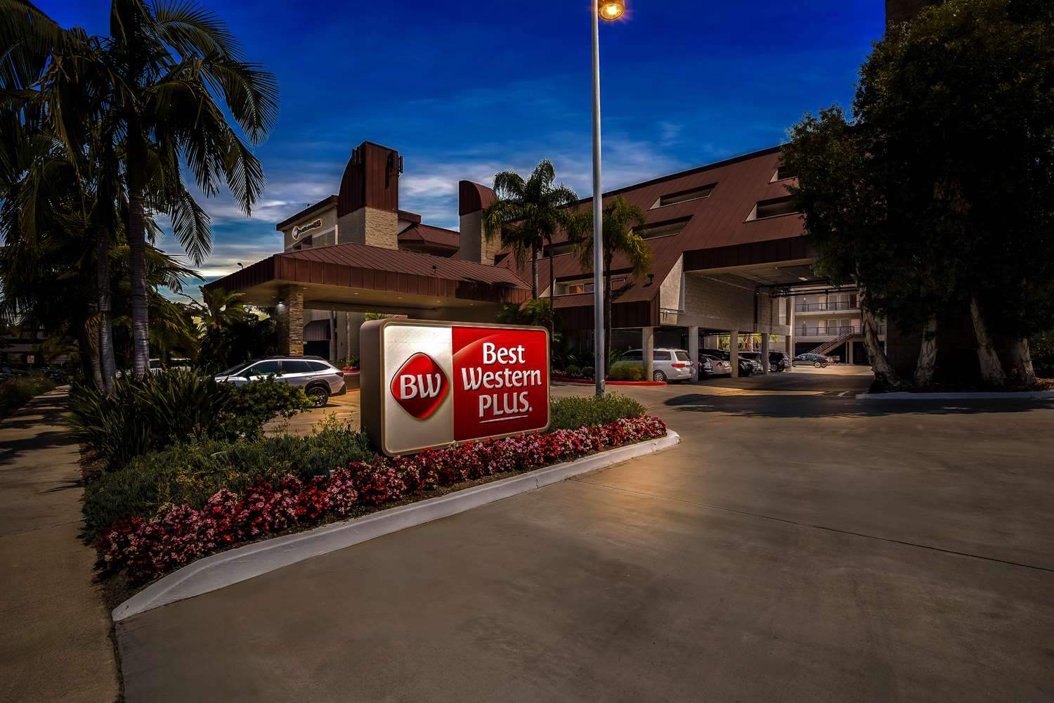Best Western Plus Irvine Spectrum Hotel 32/33