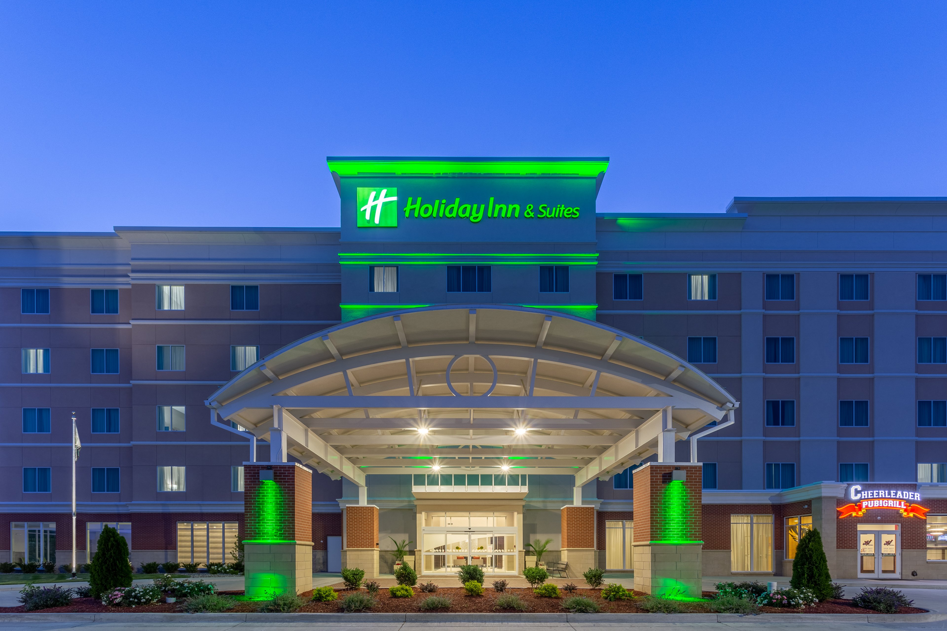 Holiday Inn & Suites Jefferson City 2/42