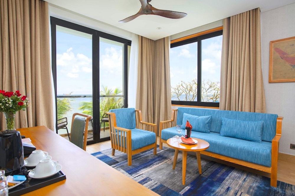 Marina Bay Vung Tau Resort & Spa 30/50