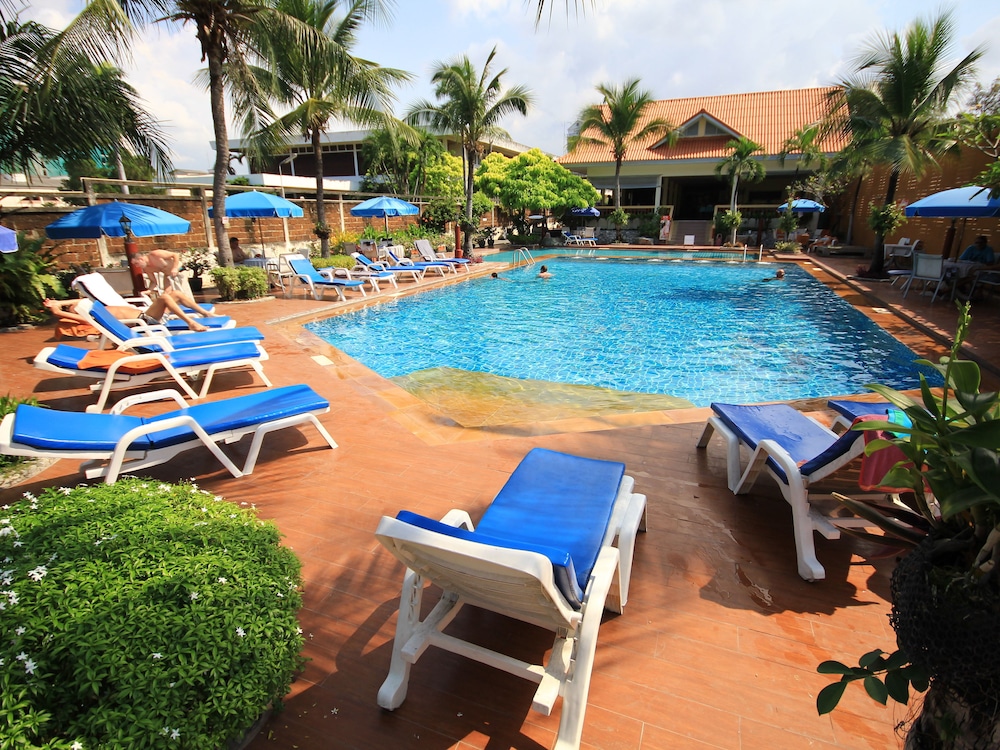 Twin Palms Resort 14/52