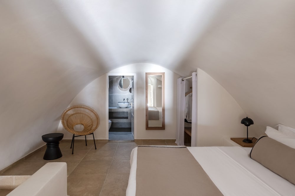 La Maltese Caldera Concept 19/50