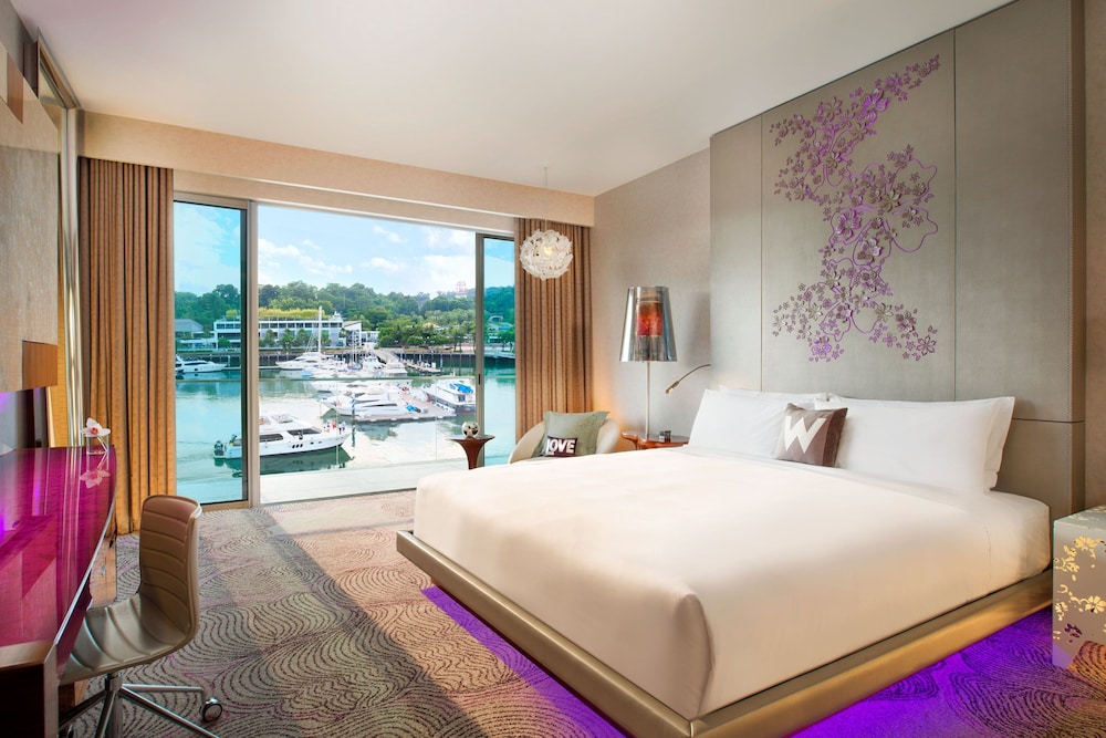 Premier, King Bed, Marina View, Sofa