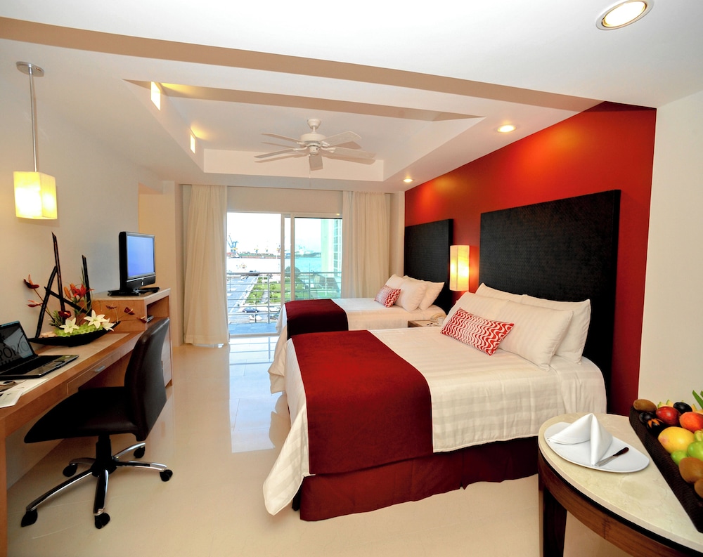 Emporio Veracruz Hotel 11/50
