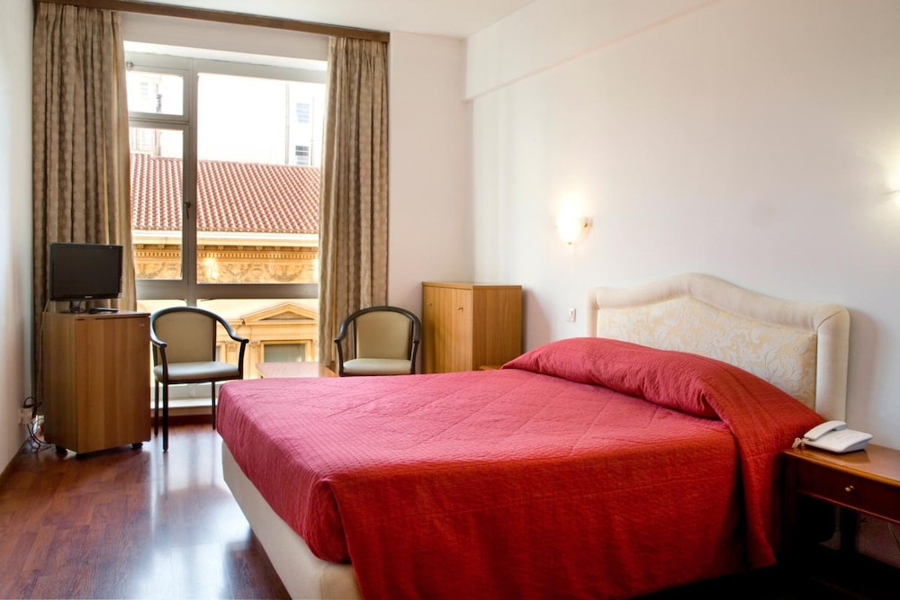 Arethusa Hotel 11/50