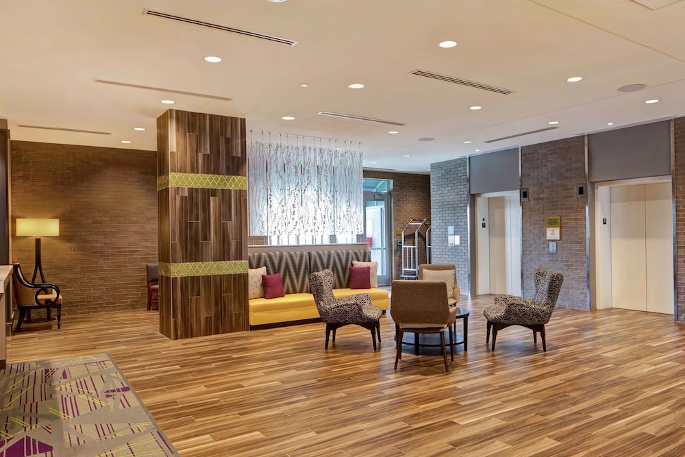 Home2 Suites By Hilton Charlotte Uptown Nc 44/58