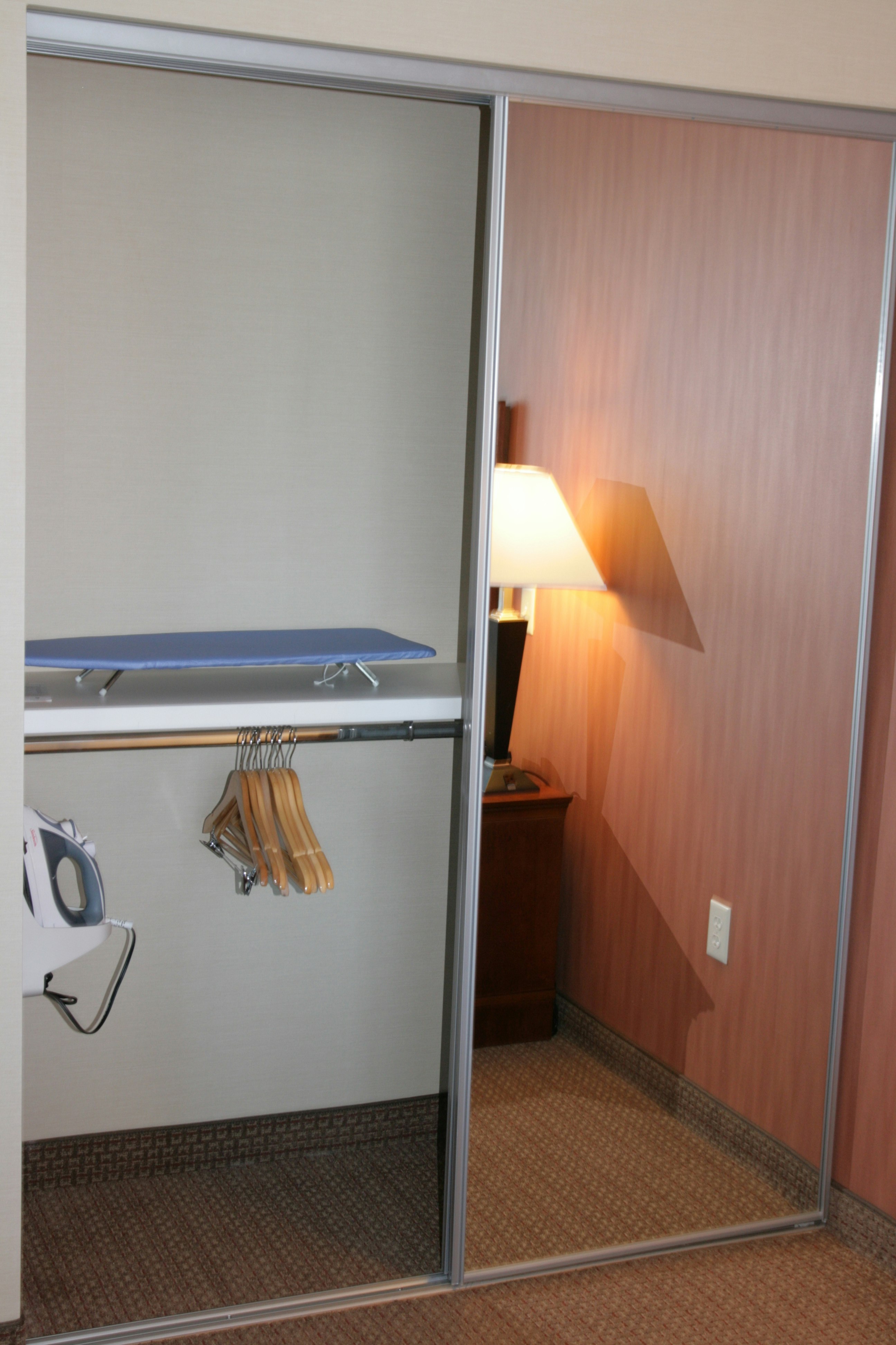 Hampton Inn And Suites Folsom 17/50