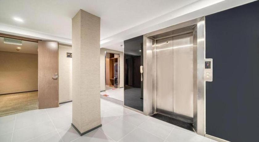 Jinjiang Inn Select (Shanghai Nanxiang Minzhu Street) 41/41