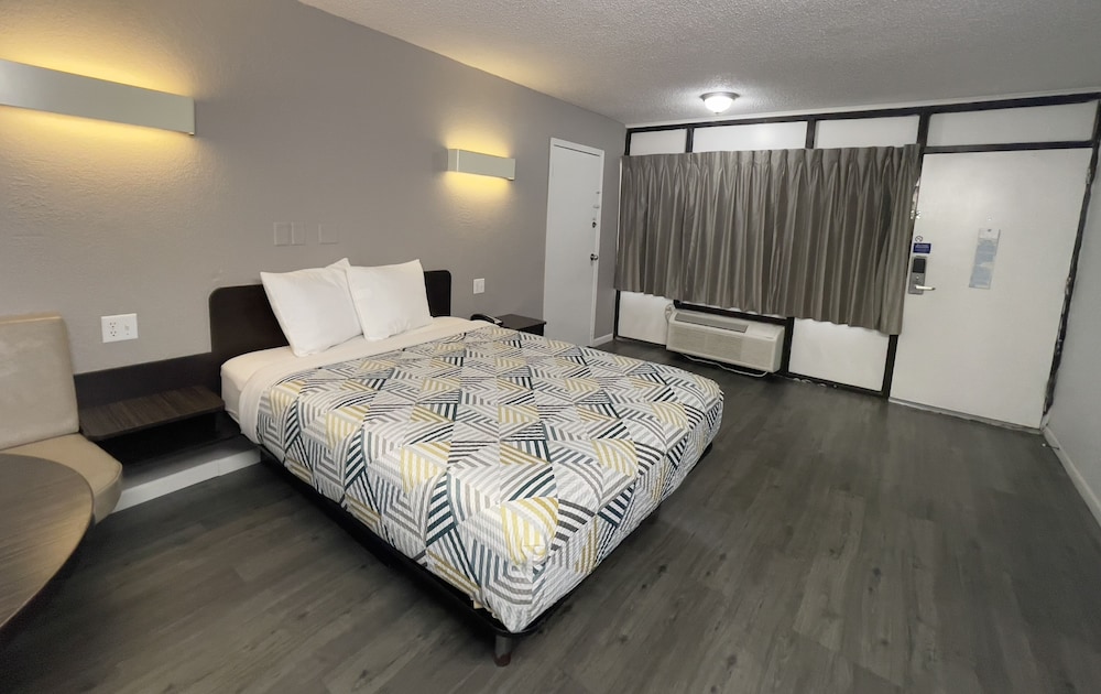 Motel6 Sallisaw, OK 7/38