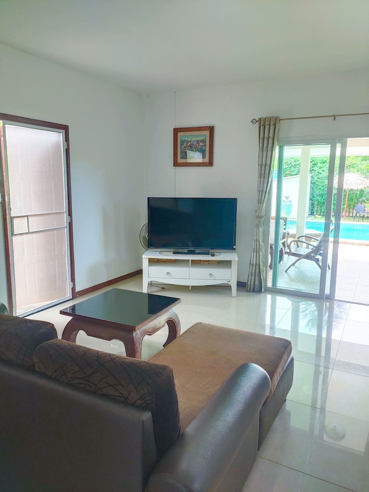 Wirason 2-Bedroom Pool Villa 11/22