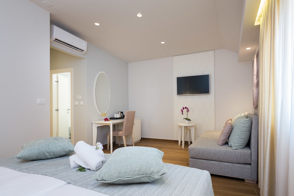 Balatura The Fine Bed & Breakfast 13/50