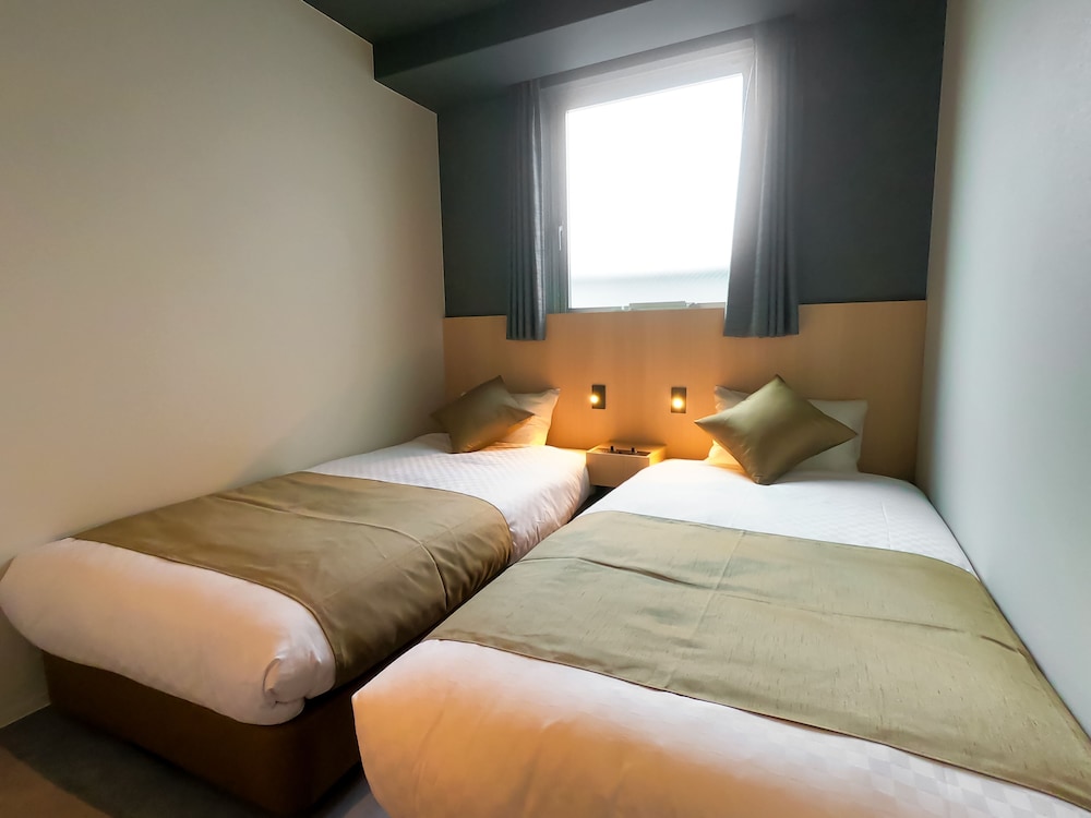 DELUXE, SUITE