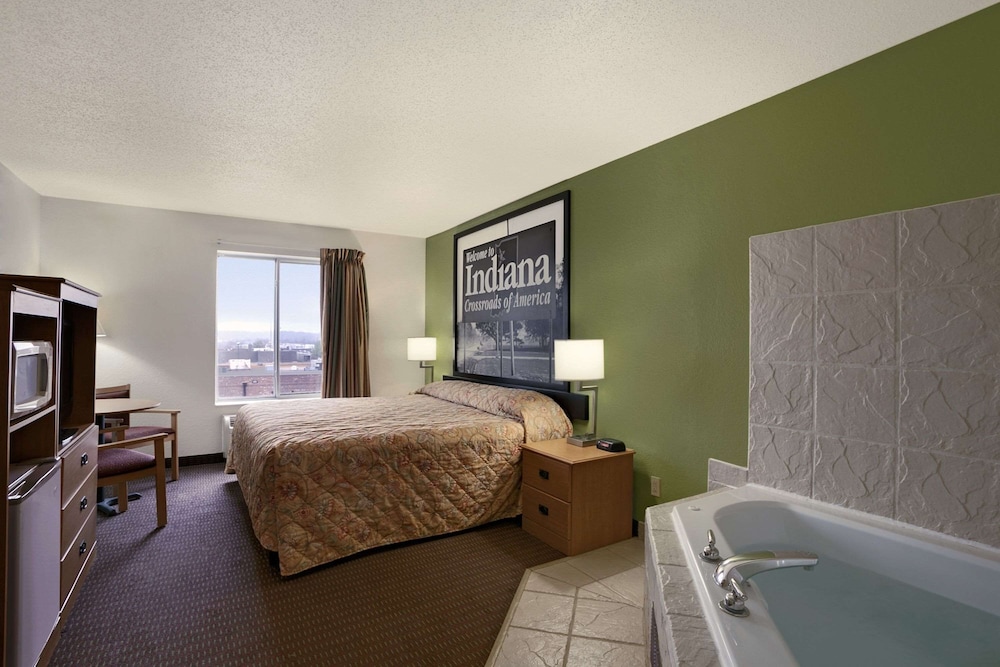 Super 8 by Wyndham Corydon 13/20