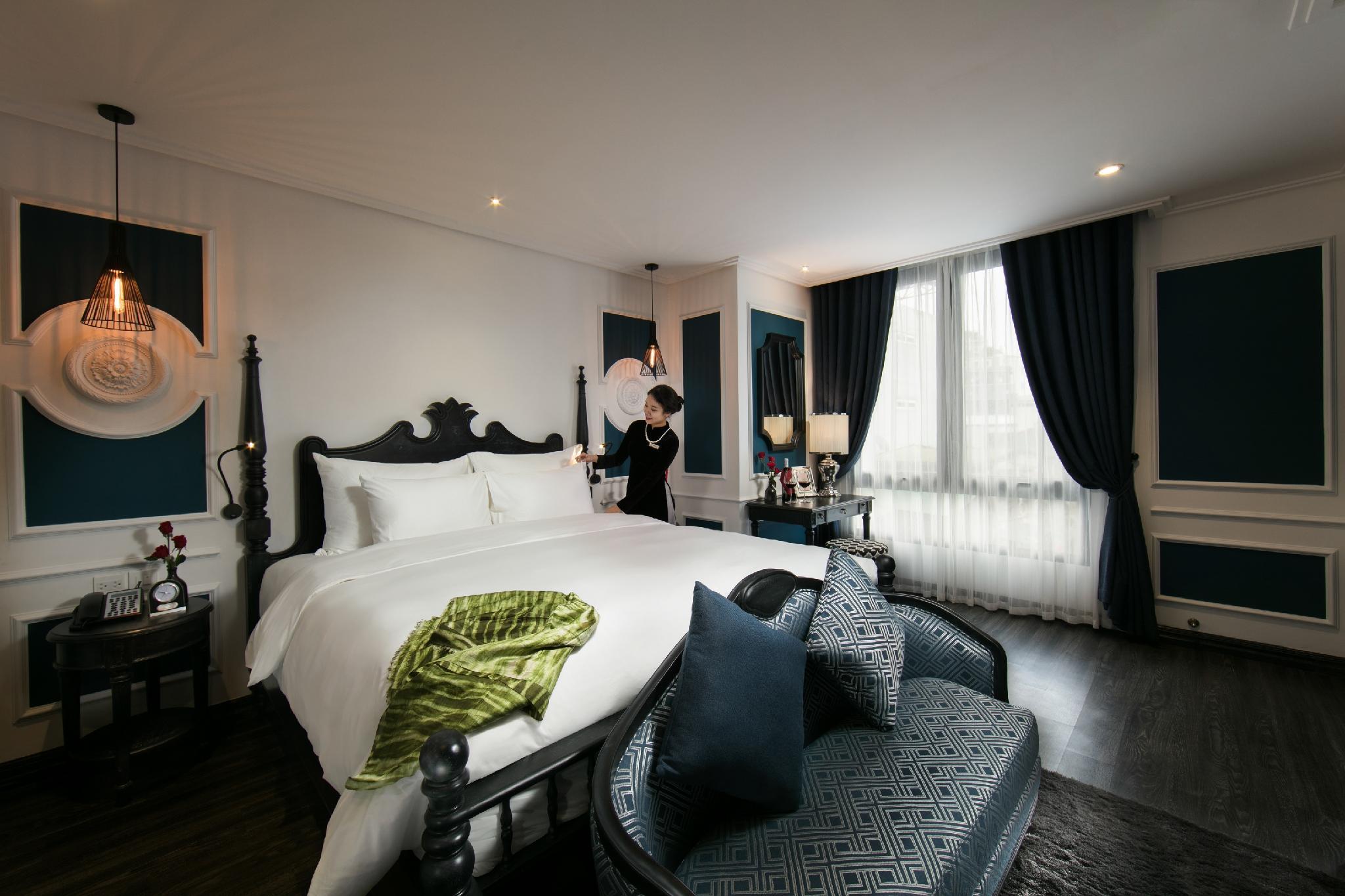 Honeymoon, Suite